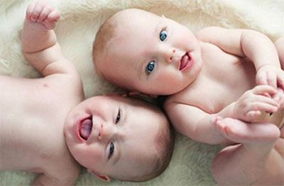 2015年冰雪聪明 双胞胎女宝宝起名字
